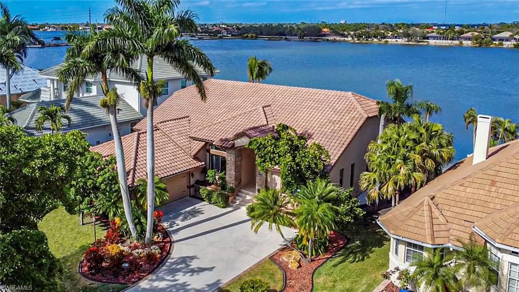 5160 Harborage DR, Fort Myers, FL 33908