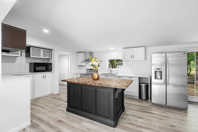 1769 Halls Mill Rd, Unionville, TN 37180
