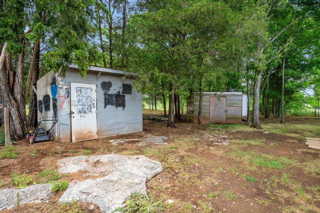 1769 Halls Mill Rd, Unionville, TN 37180