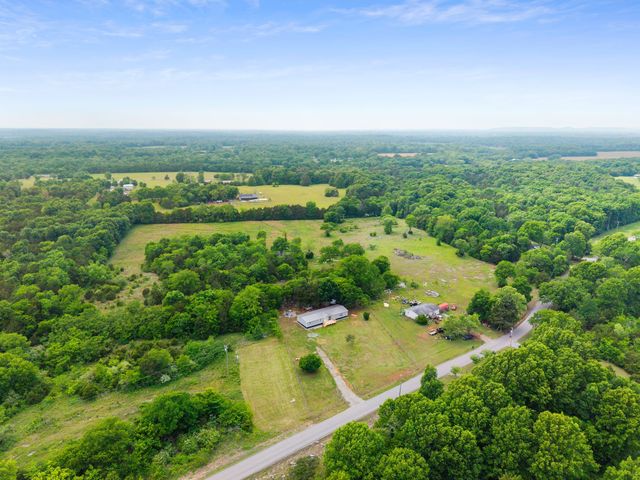 1769 Halls Mill Rd, Unionville, TN 37180
