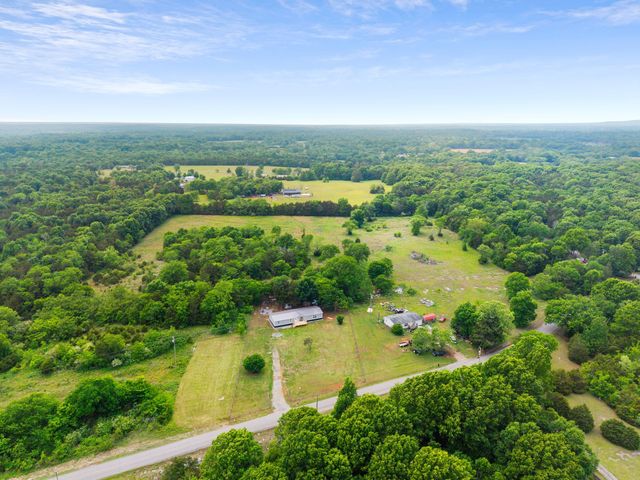 1769 Halls Mill Rd, Unionville, TN 37180