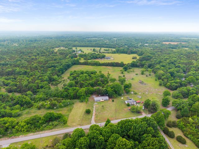 1769 Halls Mill Rd, Unionville, TN 37180