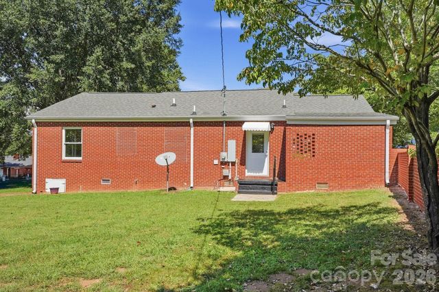 517 Battleground Road, Lincolnton, NC 28092