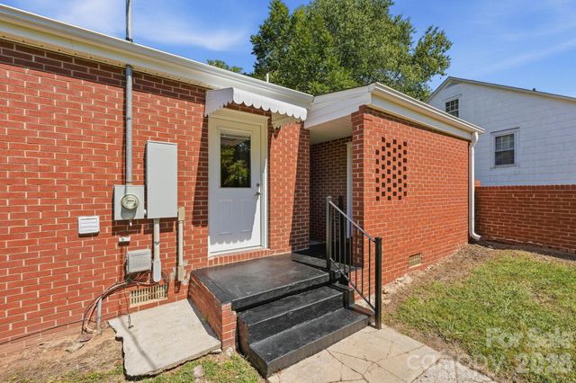 517 Battleground Road, Lincolnton, NC 28092