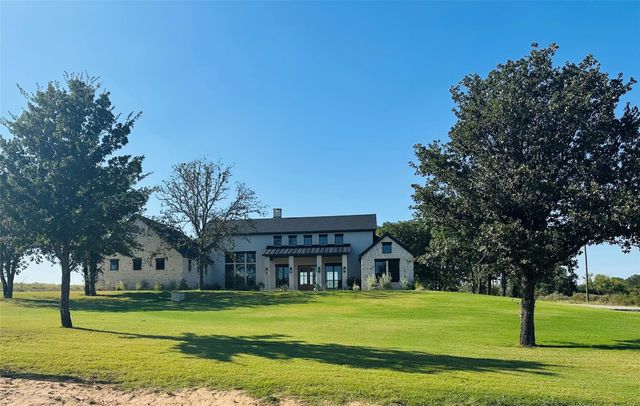 1017 Old Oaks Court, Weatherford, TX 76087