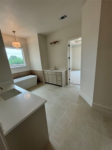 1017 Old Oaks Court, Weatherford, TX 76087
