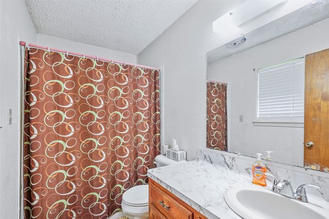 109 County Road 1224, Mt Pleasant, TX 75455
