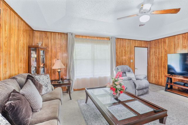 109 County Road 1224, Mt Pleasant, TX 75455