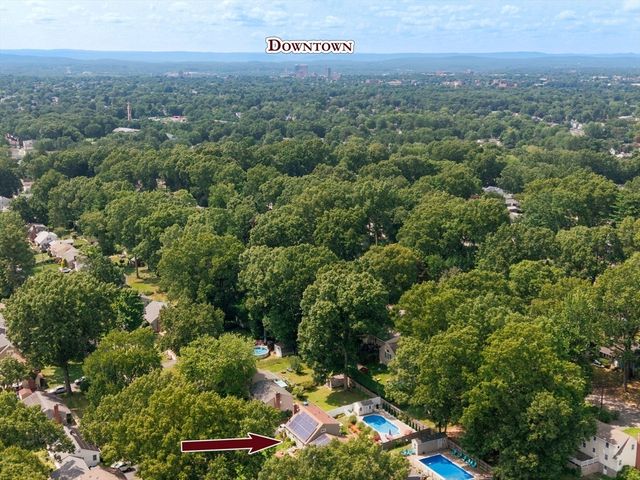 138 Endicott St, Springfield, MA 01118