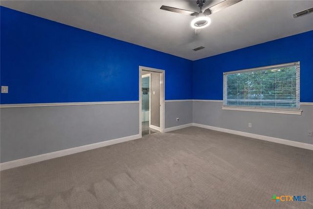 15 Vineyard Drive, San Antonio, TX 78257