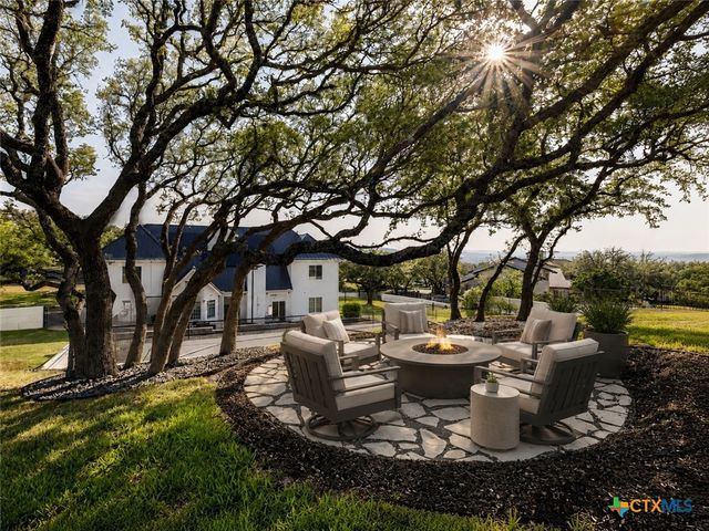 15 Vineyard Drive, San Antonio, TX 78257