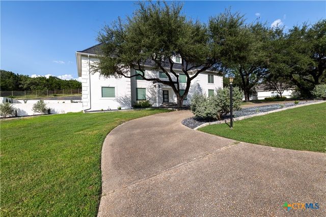 15 Vineyard Drive, San Antonio, TX 78257