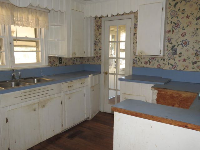 2192 Five Chop Road, Orangeburg, SC 29115