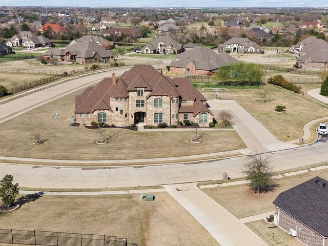 761 Kensington Drive, Mclendon Chisholm, TX 75032