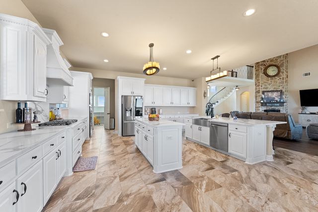 761 Kensington Drive, Mclendon Chisholm, TX 75032