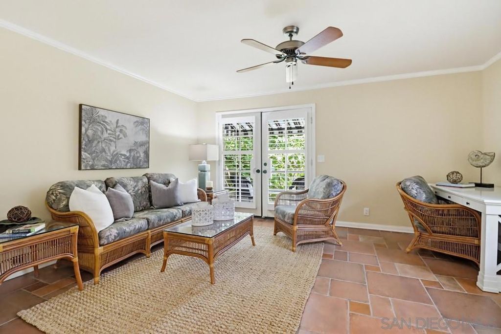 Image 11 of property listing at 313 I Ave, Coronado, CA 92118