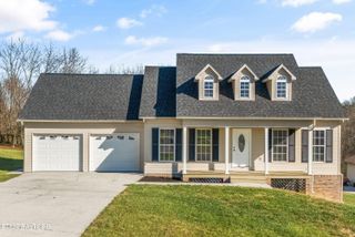 252 Perkins Lane, Jacksboro, TN 37757