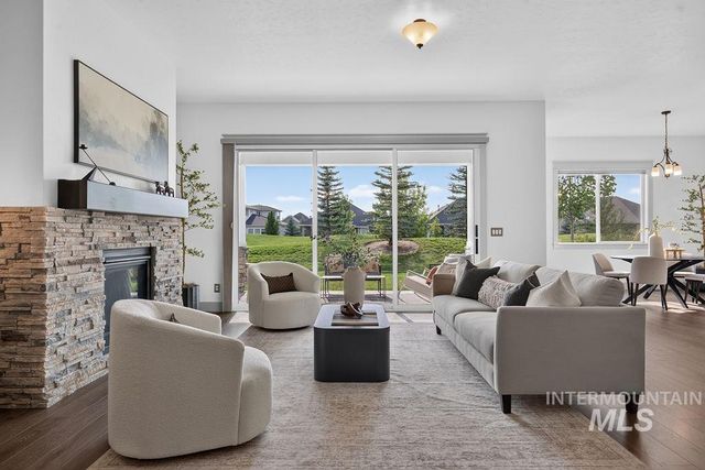 1407 N Diadora Ave, Eagle, ID 83616 property photo