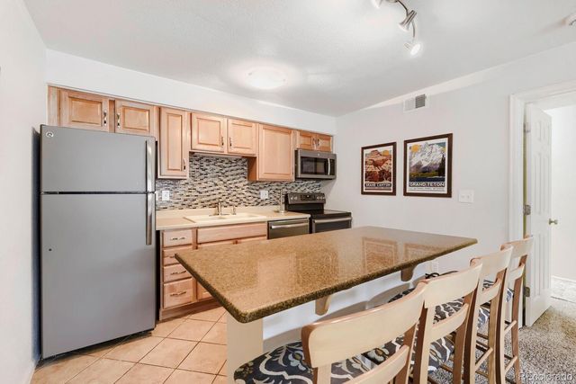 9150 E Arbor Circle K, Englewood, CO 80111