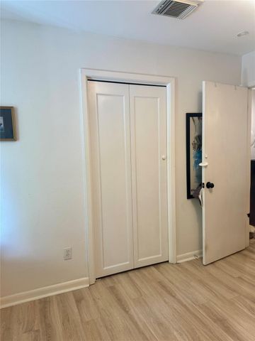 2406 Berkett DR A, Austin, TX 78745