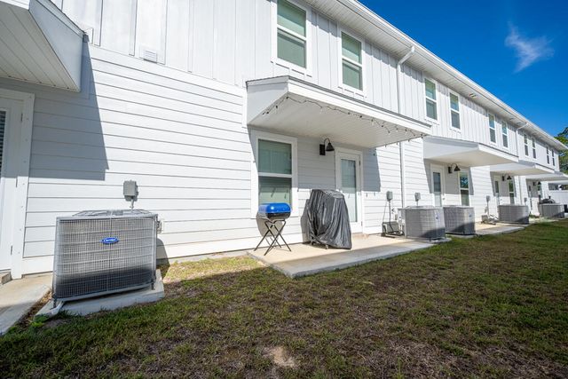 5711 Sandy Walk Street, Gulf Breeze, FL 32563