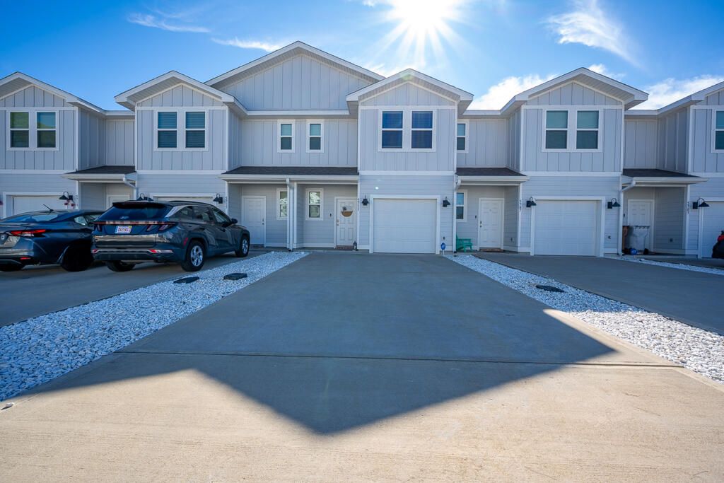 5711 Sandy Walk Street, Gulf Breeze, FL 32563