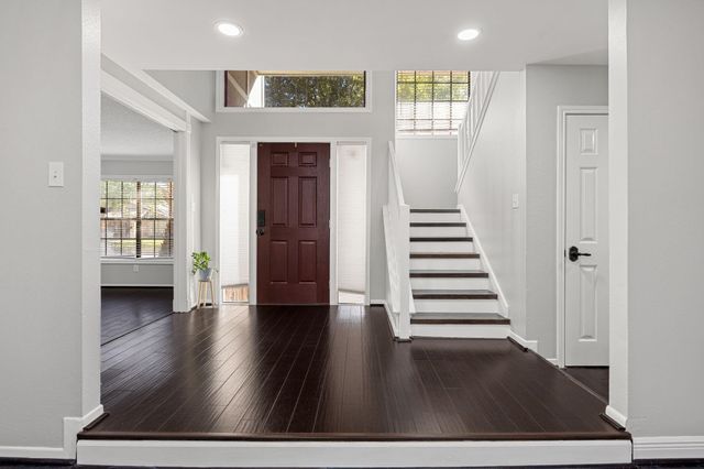 9907 Gold Cup Way, Houston, TX 77065