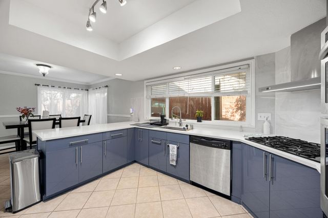 9907 Gold Cup Way, Houston, TX 77065