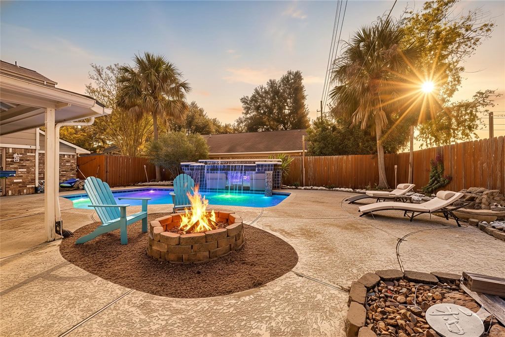 9907 Gold Cup Way, Houston, TX 77065