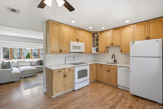 9 Fox Lane, Shoreham, NY 11786