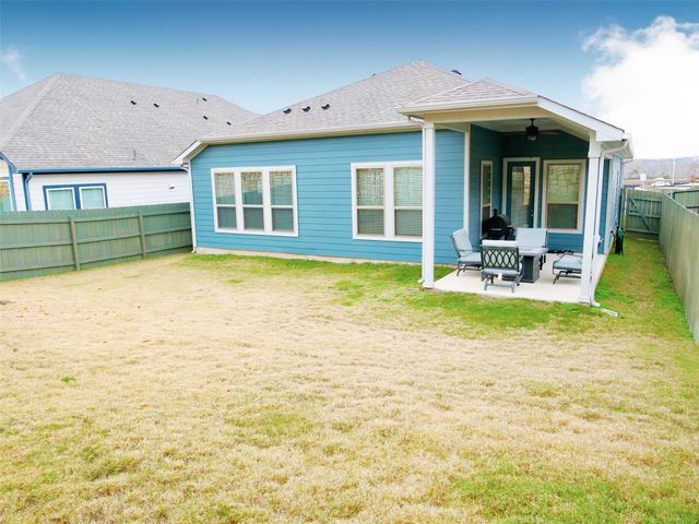 9621 EVENING CANOPY DR, Manor, TX 78653