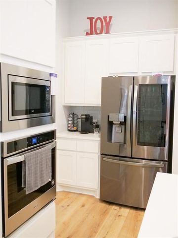 9621 EVENING CANOPY DR, Manor, TX 78653