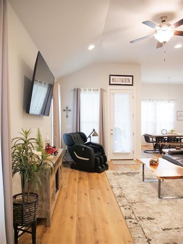 9621 EVENING CANOPY DR, Manor, TX 78653