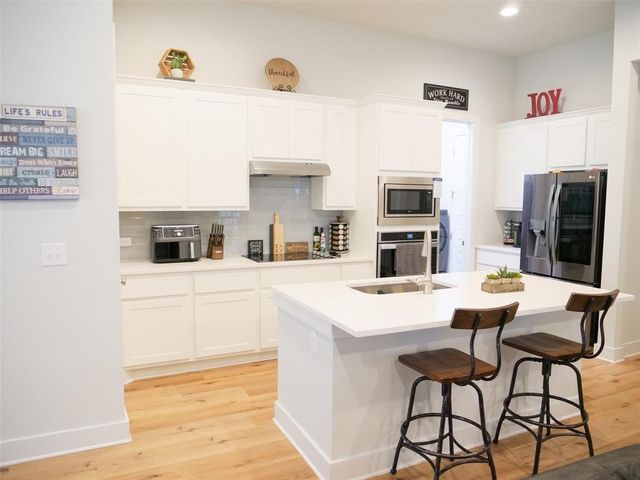 9621 EVENING CANOPY DR, Manor, TX 78653