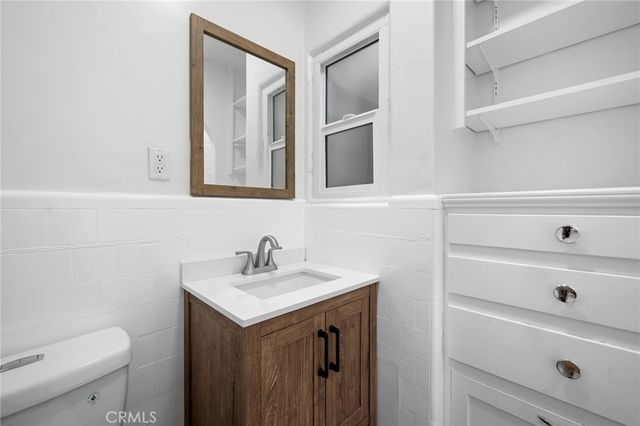 1233 Orange Grove Avenue, Glendale, CA 91205