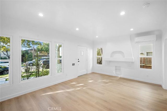 1233 Orange Grove Avenue, Glendale, CA 91205
