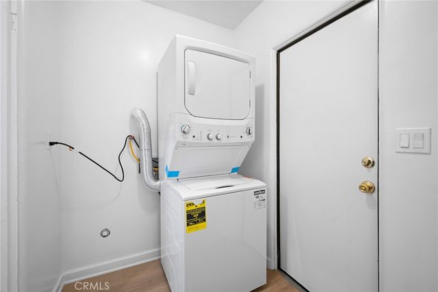 1233 Orange Grove Avenue, Glendale, CA 91205