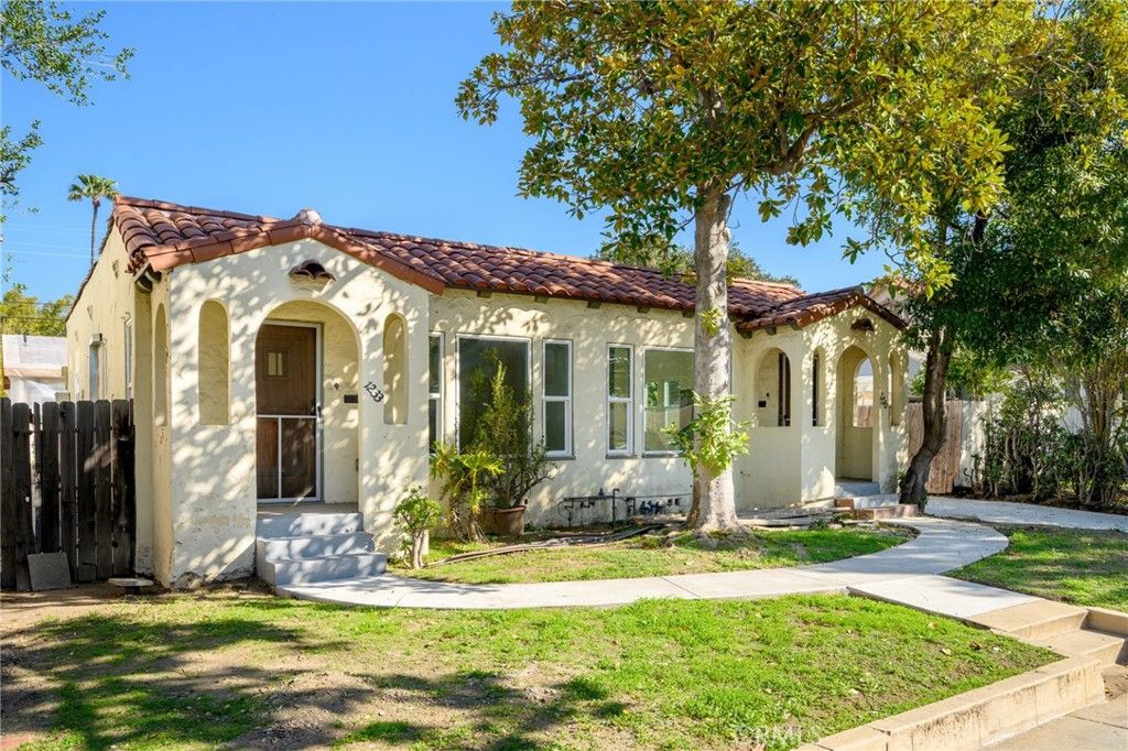 1233 Orange Grove Avenue, Glendale, CA 91205