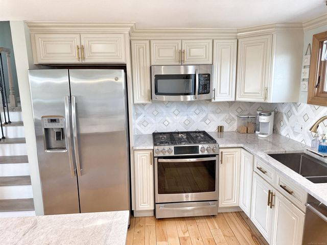 39228 Venetian Drive, Harrison Twp, MI 48045