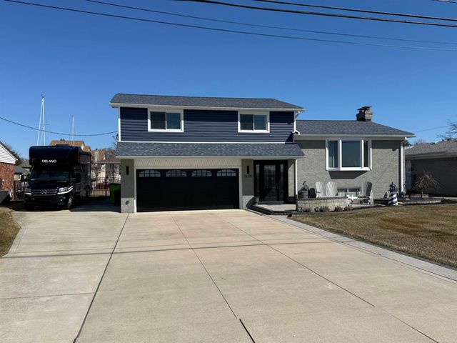 39228 Venetian Drive, Harrison Twp, MI 48045