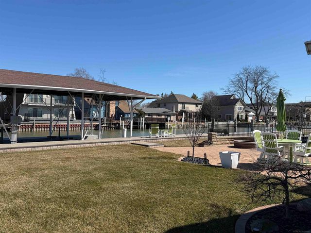 39228 Venetian Drive, Harrison Twp, MI 48045