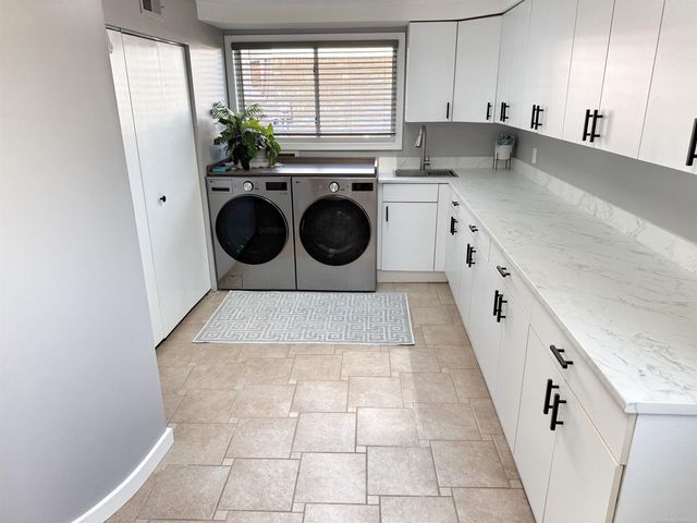 39228 Venetian Drive, Harrison Twp, MI 48045