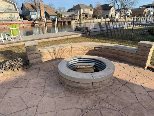 39228 Venetian Drive, Harrison Twp, MI 48045