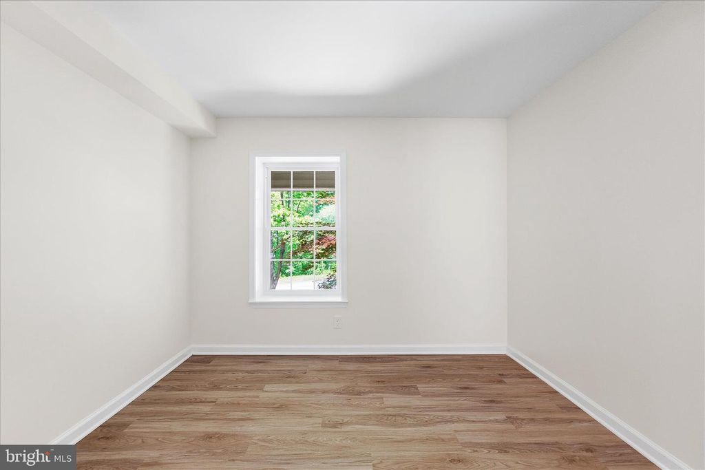 Image 17 of property listing at 604 NEWBRIDGE CT #3-604, Arnold, MD 21012