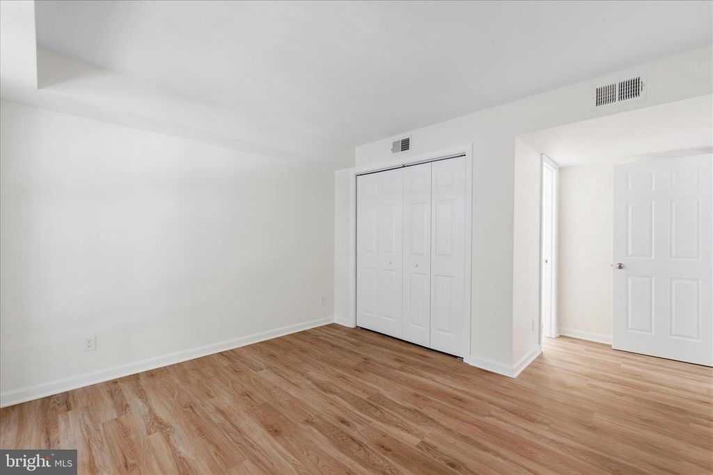Image 22 of property listing at 604 NEWBRIDGE CT #3-604, Arnold, MD 21012