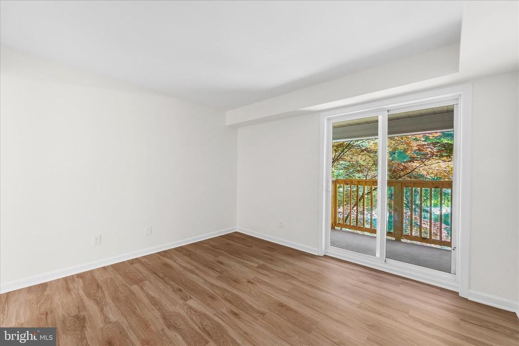 Image 24 of property listing at 604 NEWBRIDGE CT #3-604, Arnold, MD 21012