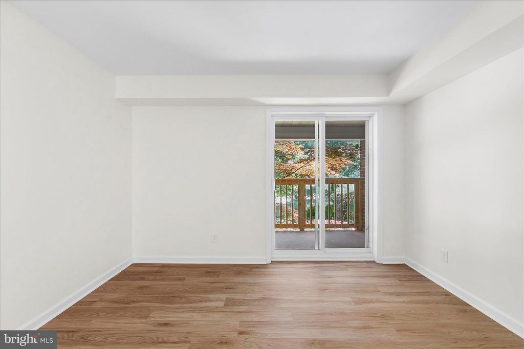 Image 25 of property listing at 604 NEWBRIDGE CT #3-604, Arnold, MD 21012