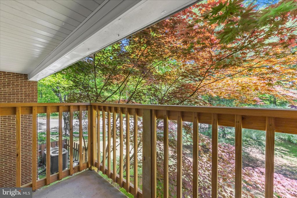 Image 26 of property listing at 604 NEWBRIDGE CT #3-604, Arnold, MD 21012