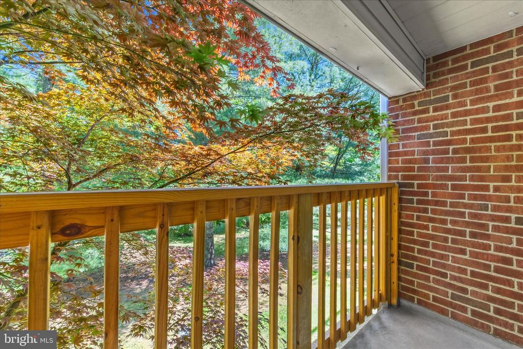 Image 27 of property listing at 604 NEWBRIDGE CT #3-604, Arnold, MD 21012