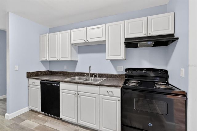 5121 PICADILLY CIRCUS COURT, Orlando, FL 32839